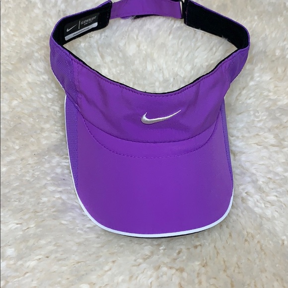 Nike Featherlight Dri Fit Sun Visor 